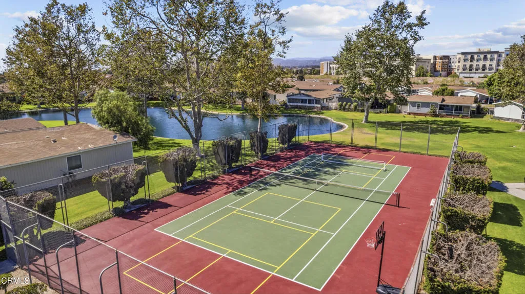 39-community-tennis-pickleball-court