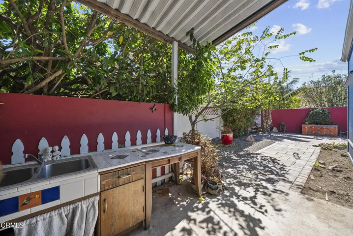 31-covered-patio-outdoor-sink