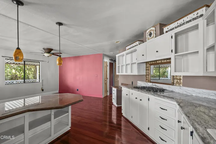 12-kitchen-breakfast-bar-to-dining