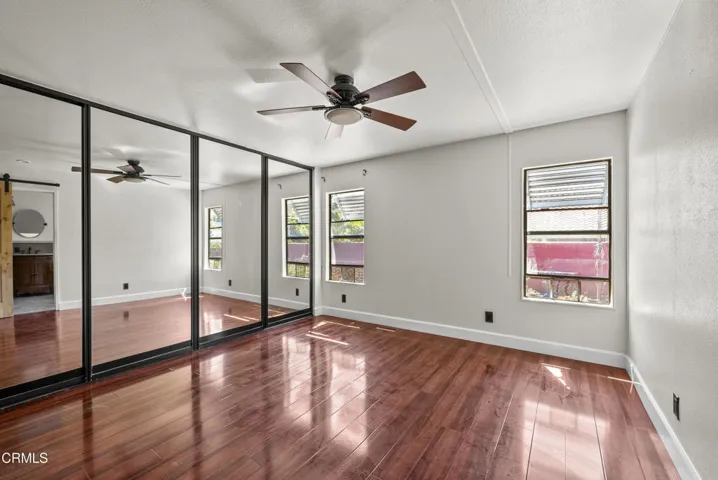 18-primary-bedroom