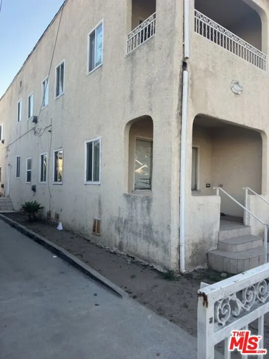1452 W 35th Street, Los Angeles, California 90018 — photo 4