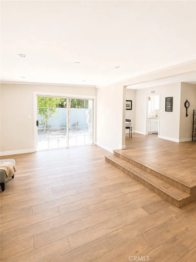 11611 Wixom, Los Angeles, California 91605 — photo 5