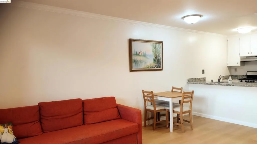 288 Whitmore St, Oakland, California 94611 — photo 5