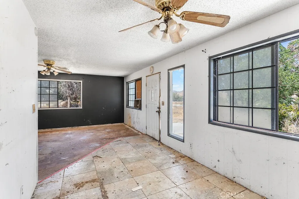 31707 Furst Street, Lucerne Valley, California 92356 — photo 5
