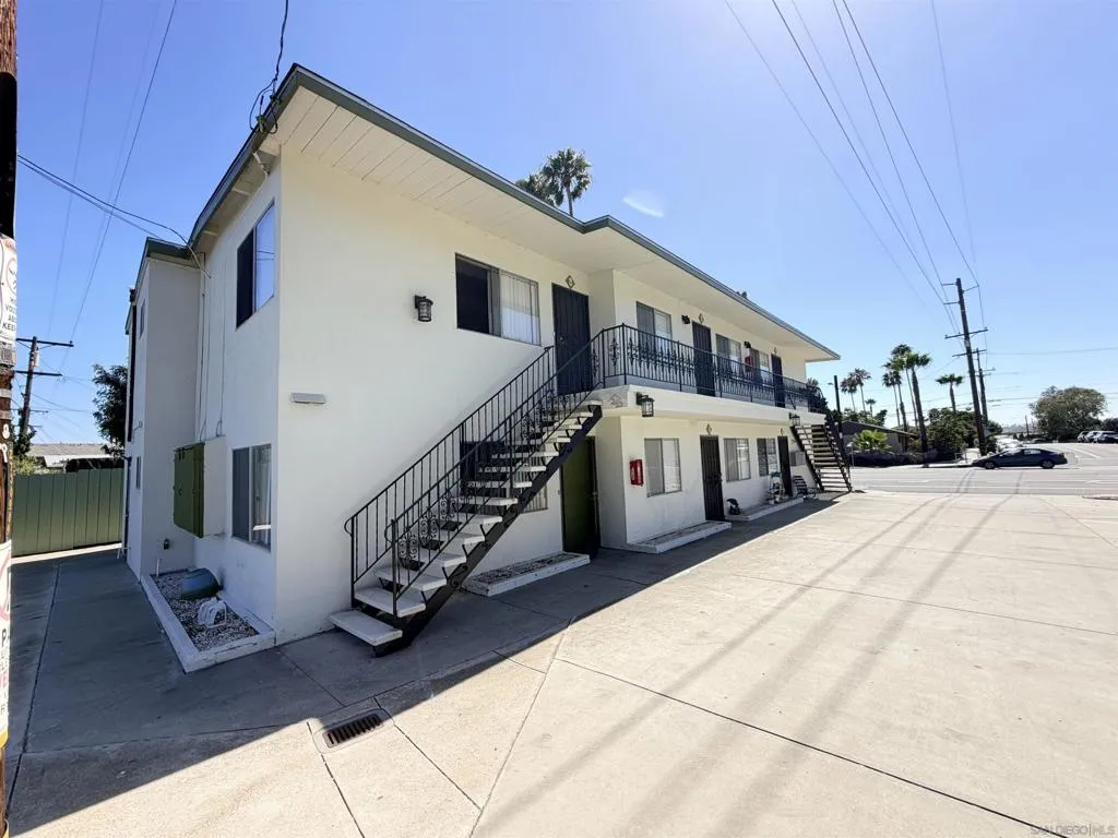 4495 Clairemont Drive, San Diego, California 92117 — photo 4