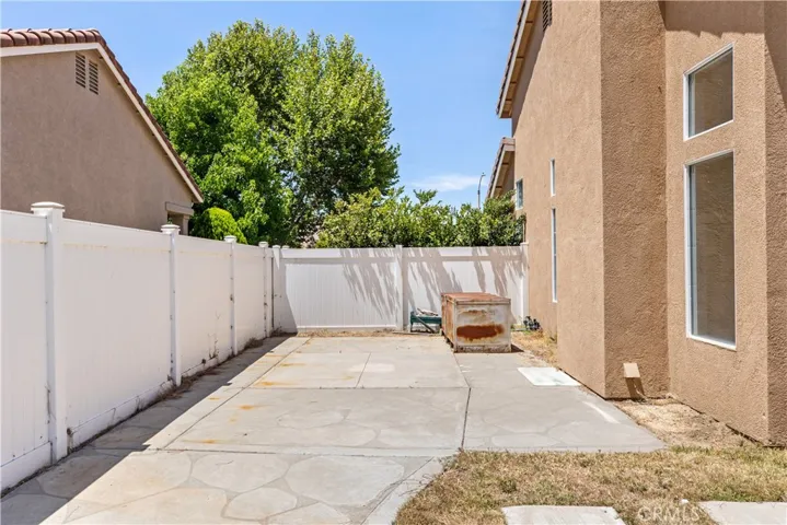 side yard