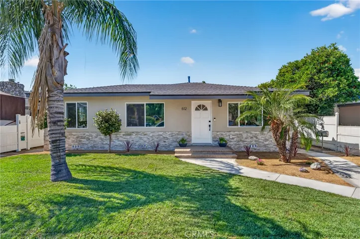 612/Front House (from Colorado Blvd)