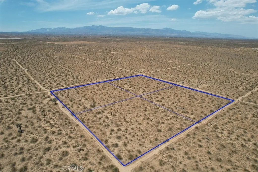 8 Buckeye Avenue, Adelanto, California 92301 — photo 4