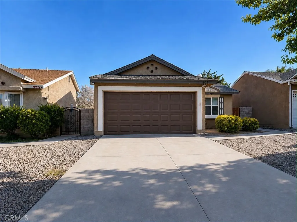 2870 Nandina Dr