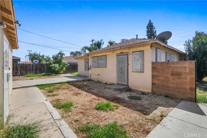 11439 Rosecrans, Norwalk, California 90650 — photo 4