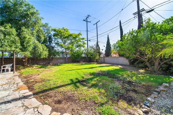 10,500 sq' lot