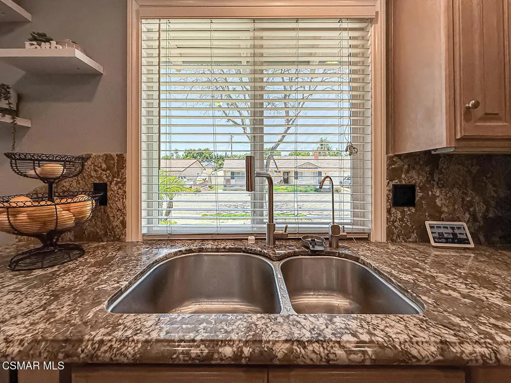 cKitchen and Dining6