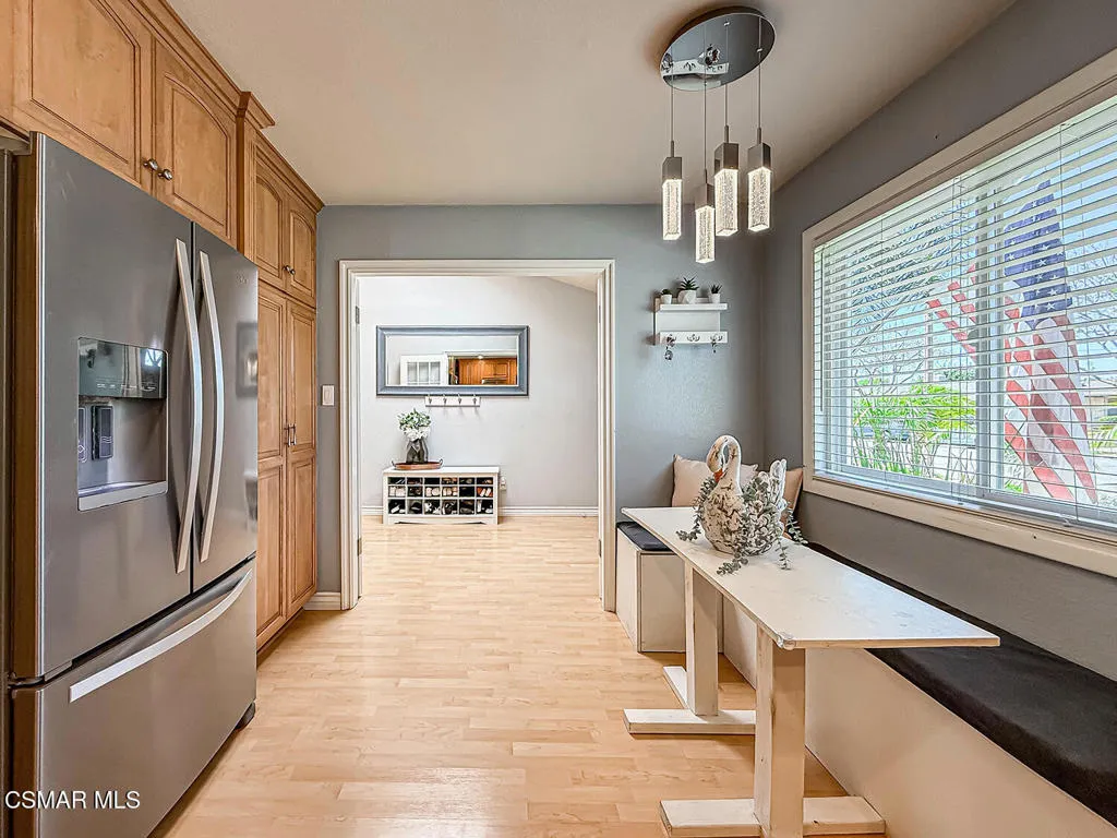 cKitchen and Dining3