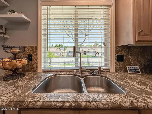 cKitchen and Dining6