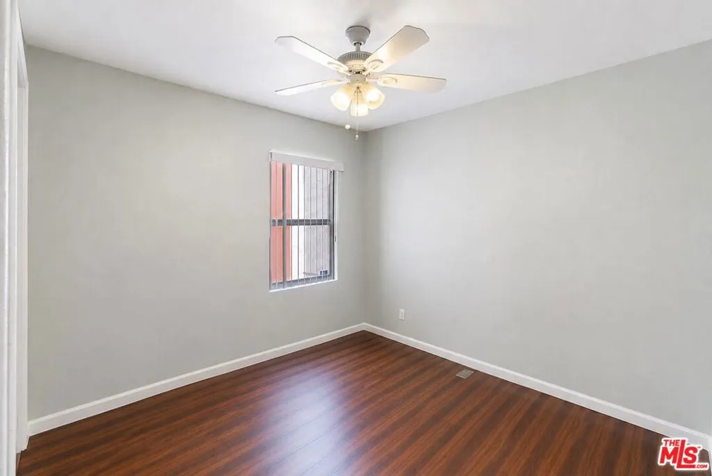 Digitally Removed Clutter