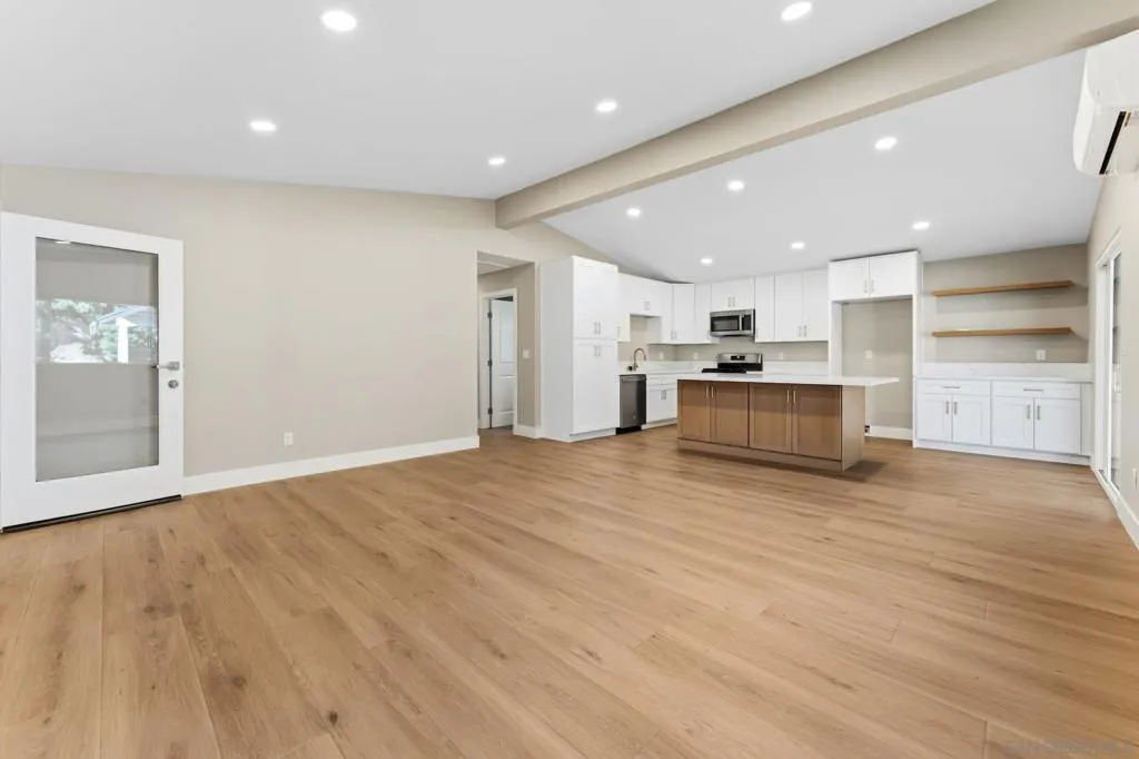 578 E Indian Rock Rd, Vista, California 92084 — photo 4