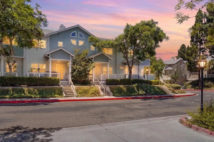 https://zimg.paragon.ice.com/ParagonImages/Property/PA/SDMLS/260018450/32/3072/2304/60ea51be5e4ad3f6bab59e111ac25d24/3/17f6b263850a09787f0c8af0be3a7f44/260018450-f891d3c5-d645-4ab8-9ca3-cef4945b6457.JPG