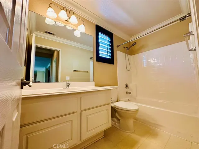 downstair full bathroom