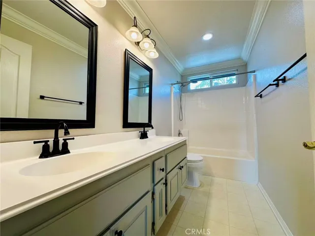 upstair hallway bathroom