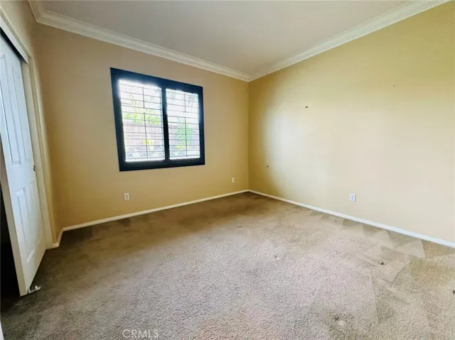 downstair bedroom