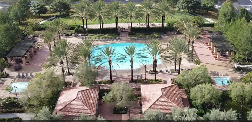 Community pool