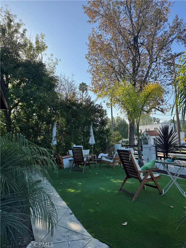 3707 Valleybrink 3707-3709, Los Angeles, California 90039 — photo 4