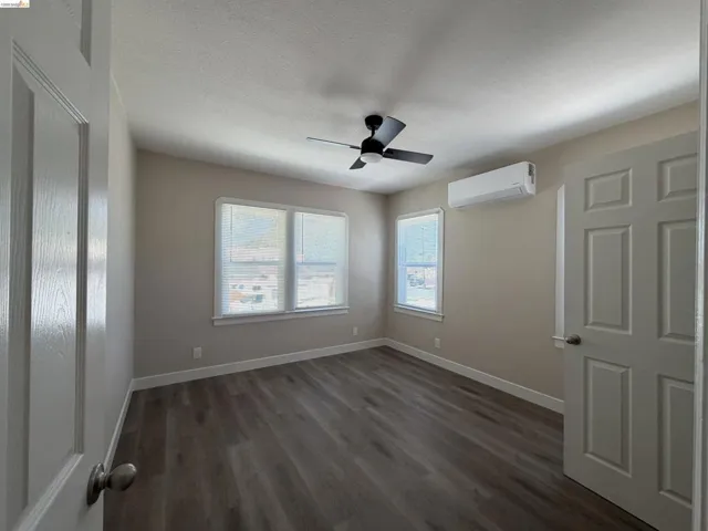 1225 Pine St, Pittsburg, California 94565-2747 — photo 5