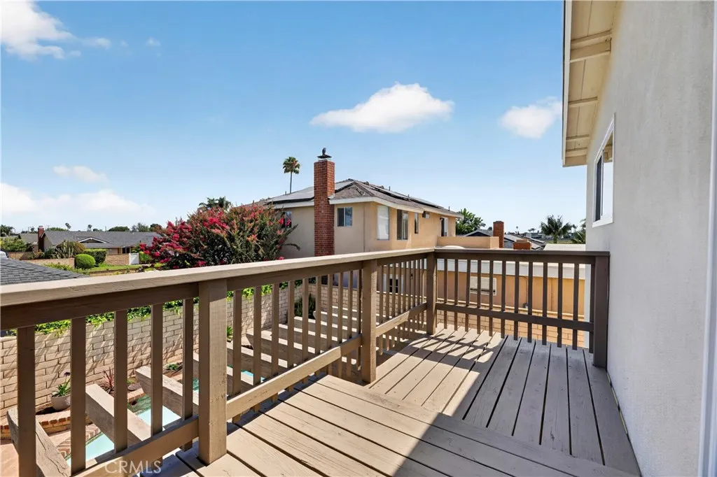 Upstairs suite balcony