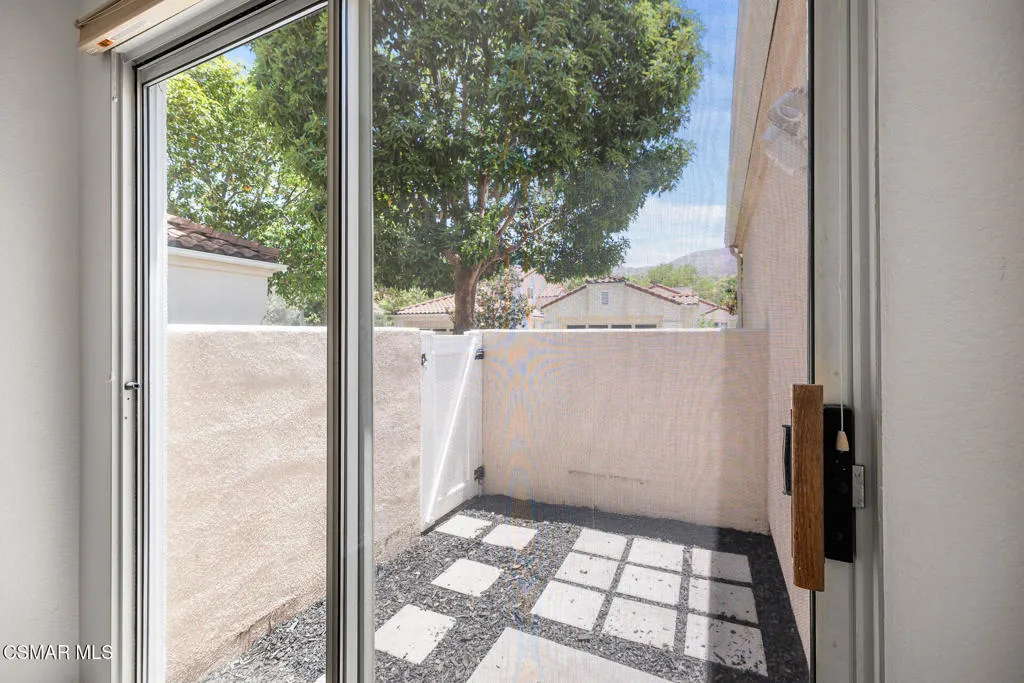 850 Vista Arriago-21