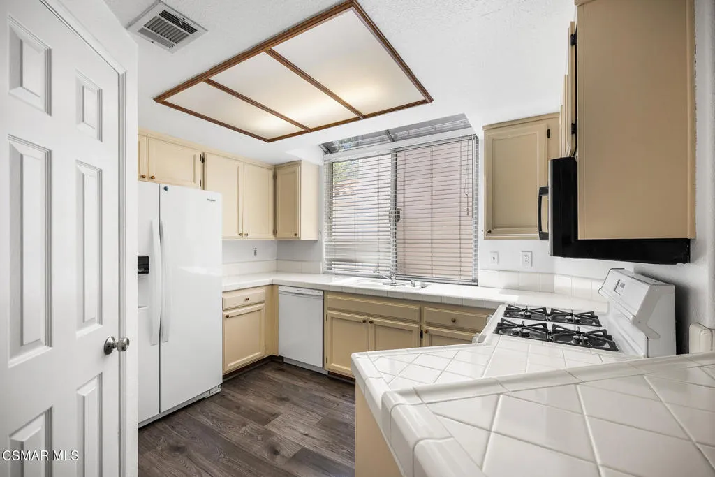 850 Vista Arriago-14