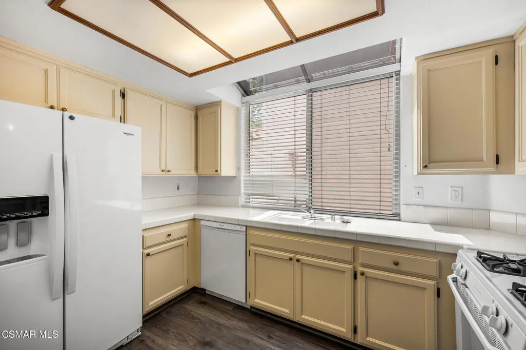 850 Vista Arriago-15