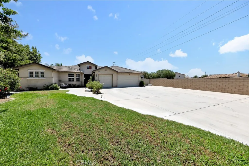 4116 Equestrian, Norco, California 92860 — photo 5