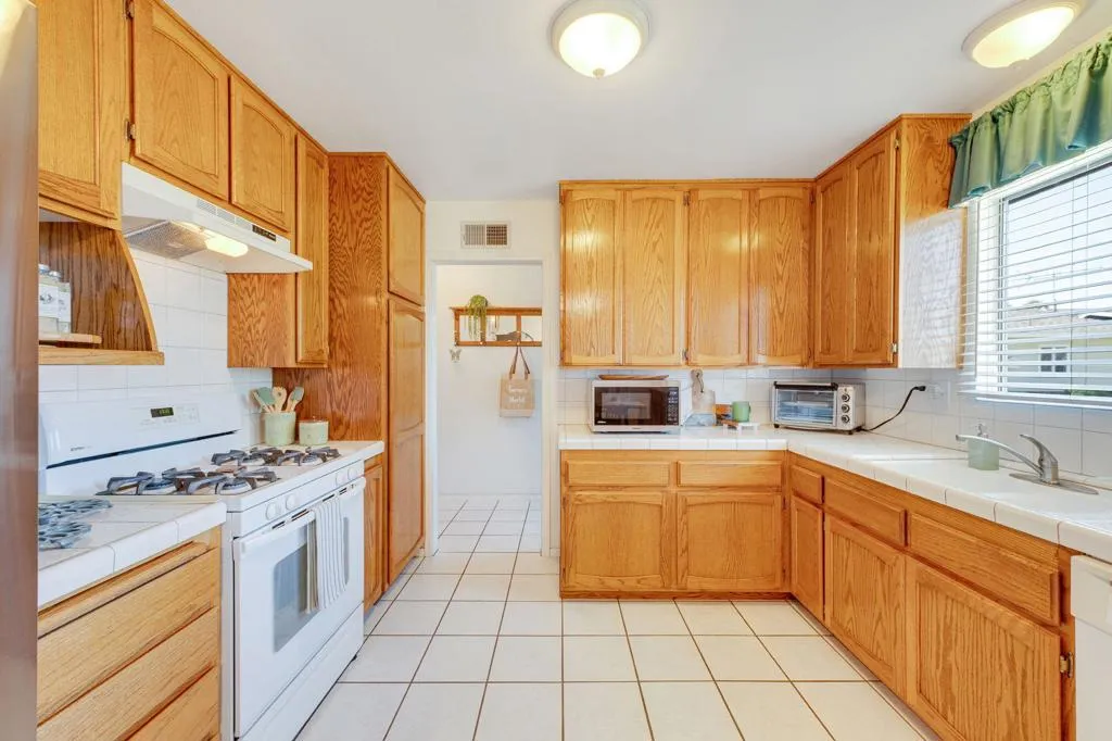 7250 Harding Cir. Buena Park