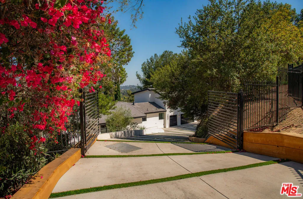 122 Patrician Way, Pasadena, California 91105 — photo 4