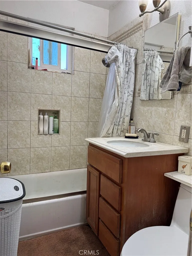 Bathroom Original Structure