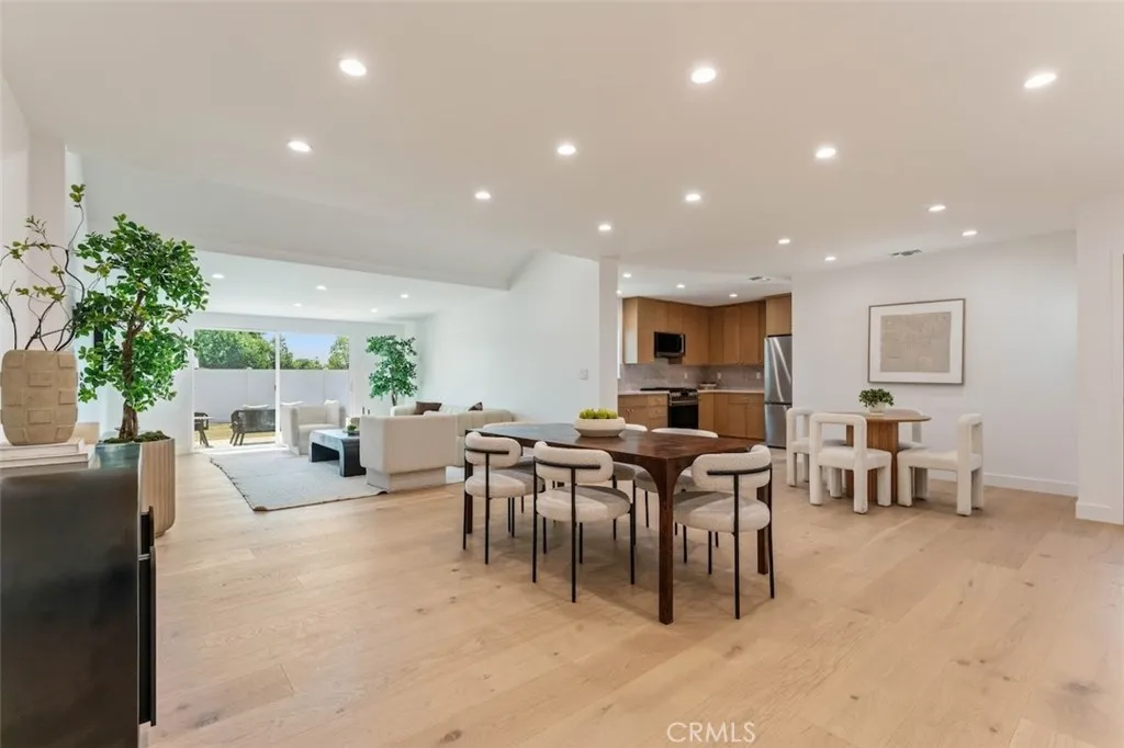 8133 Brimfield Avenue, Panorama City, California 91402 — photo 5