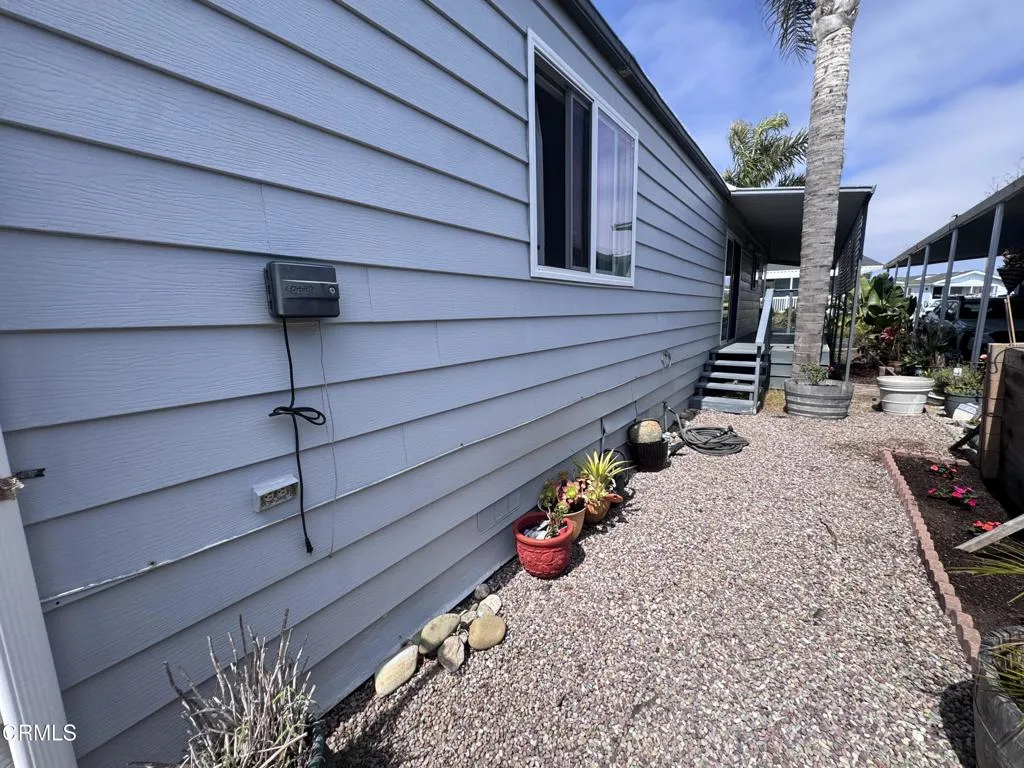 Sideyard Sideyard