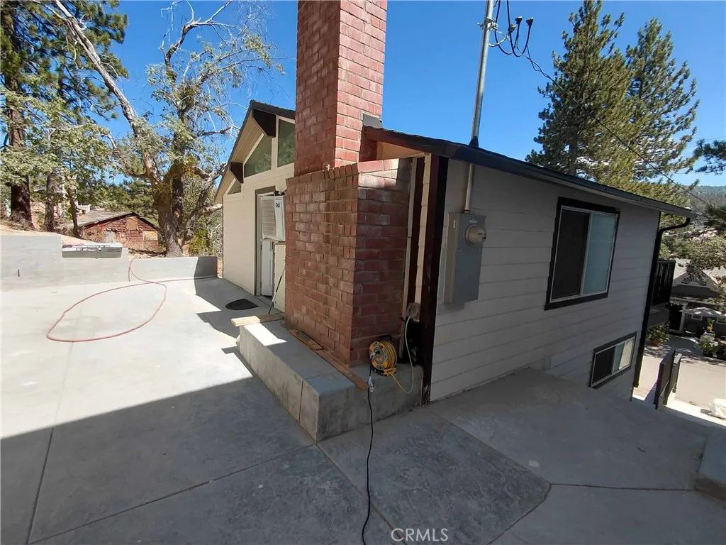 32987 Arrowbear, Running Springs, California 92382 — photo 4