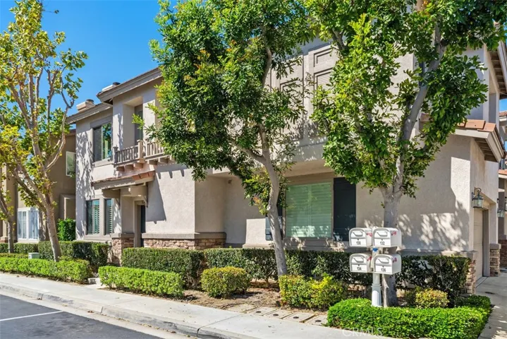 Beautiful curb appeal end location no attached neighbors walls with your attached two-car garage, pull in and enter through the homes kitchen from garage