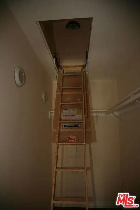 Ladder to Loft Ladder to Loft