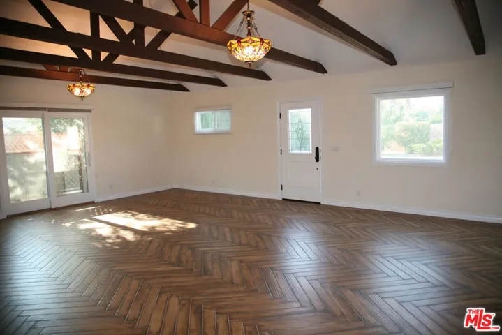Living Area facing NW