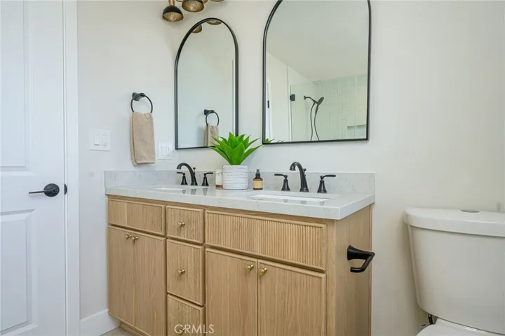 Upstairs primary bathroom