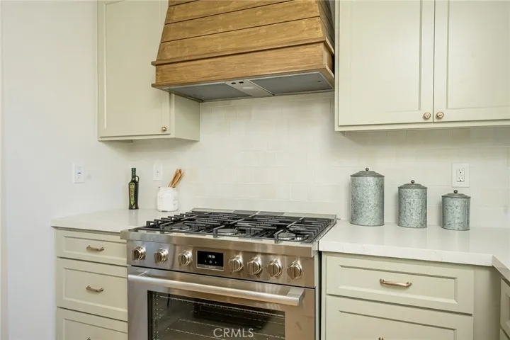 New 6 burner stove