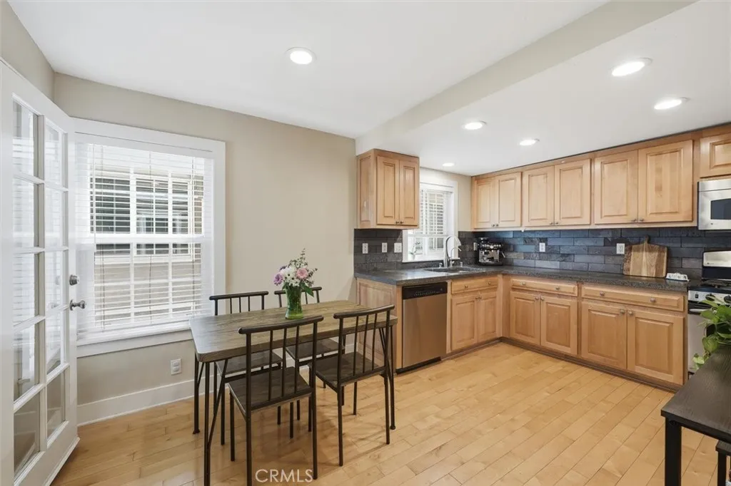 23524 Arlington, Torrance, California 90501 — photo 5