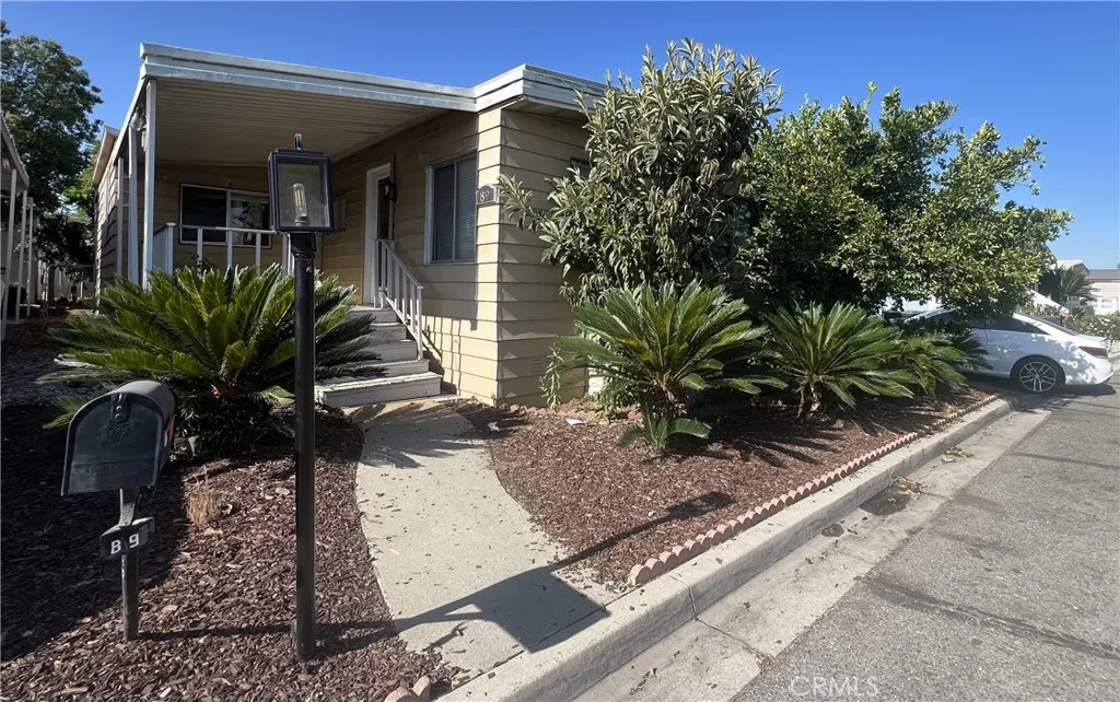 1560 Massachusetts, Riverside, California 92507 — photo 4