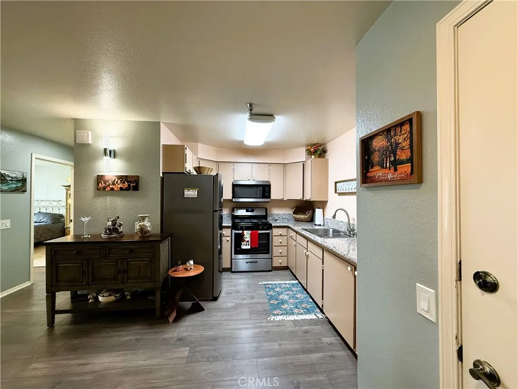 24410 Crenshaw, Torrance, California 90505 — photo 4