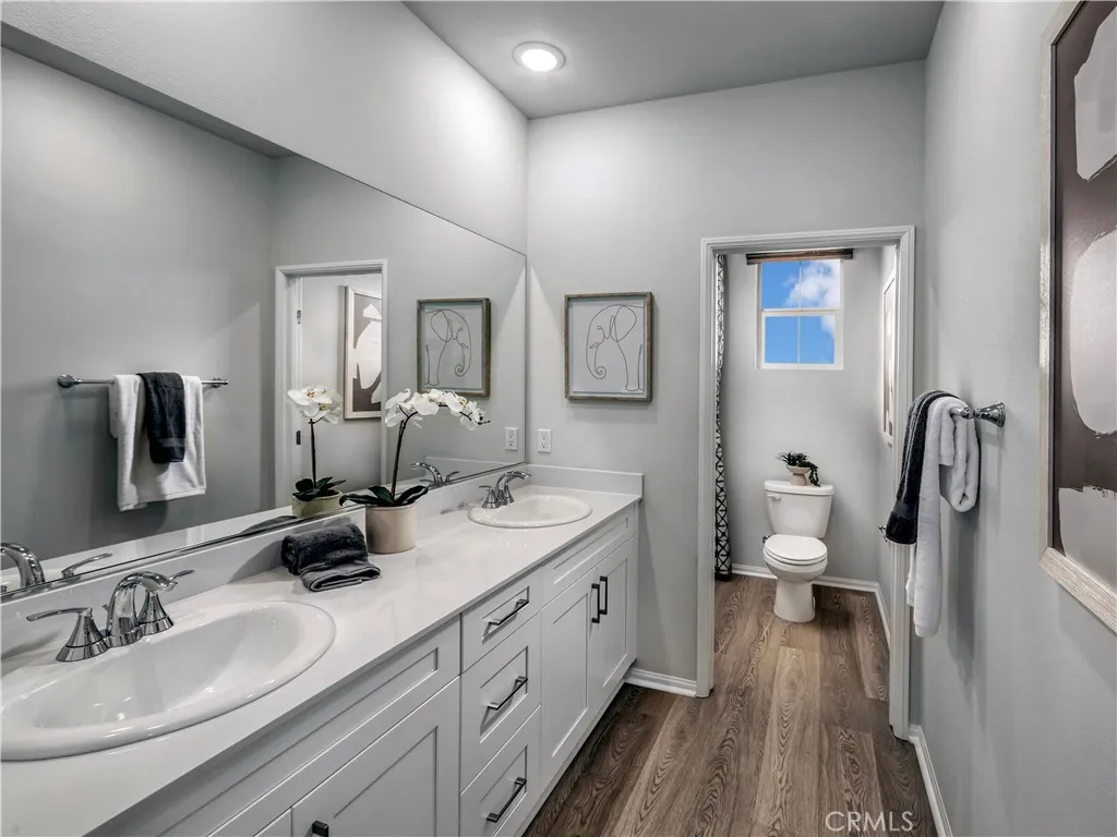Photo is not of the actual home, but is an inspirational photo of builder’s model home and may depict options, furnishings, and/or decorator features that are not included