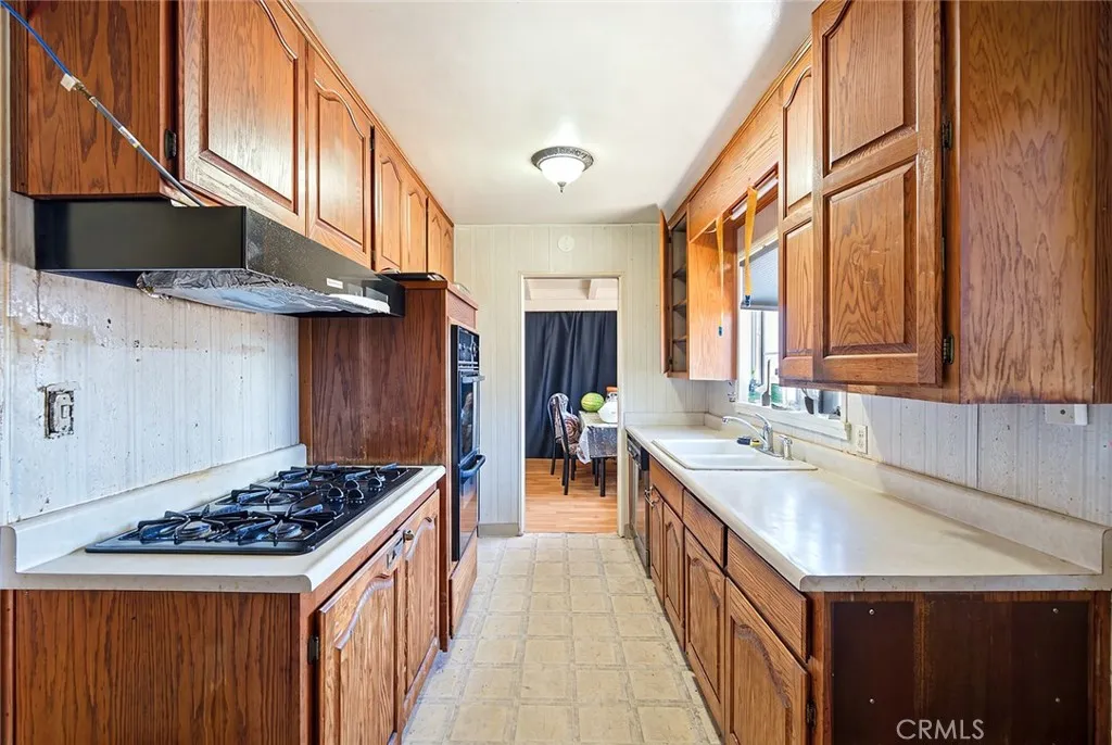 Photo Decluttered virtually to show potential