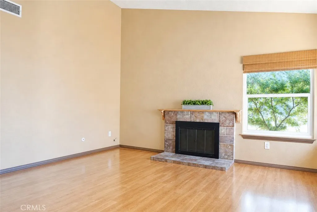 10415 Charleston, Riverside, California 92503 — photo 4
