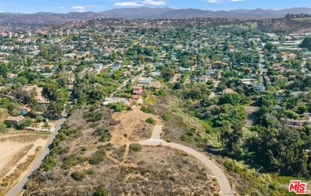 0 Christine, Encinitas, California 92024 — photo 4